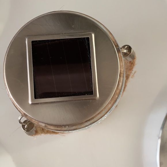 Sun activated light up jar - Picture 2 of 2